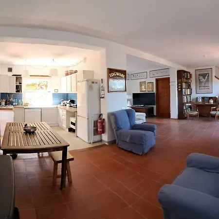 Charming House In With Fireplace And Sunny Terrace 카보