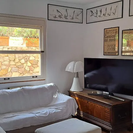 Charming House In With Fireplace And Sunny Terrace *
